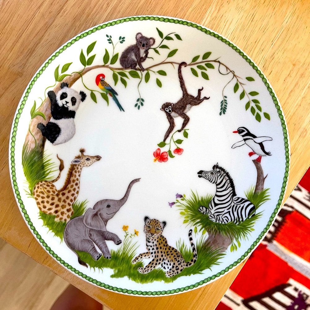 Jungle Party by LYNN CHASE